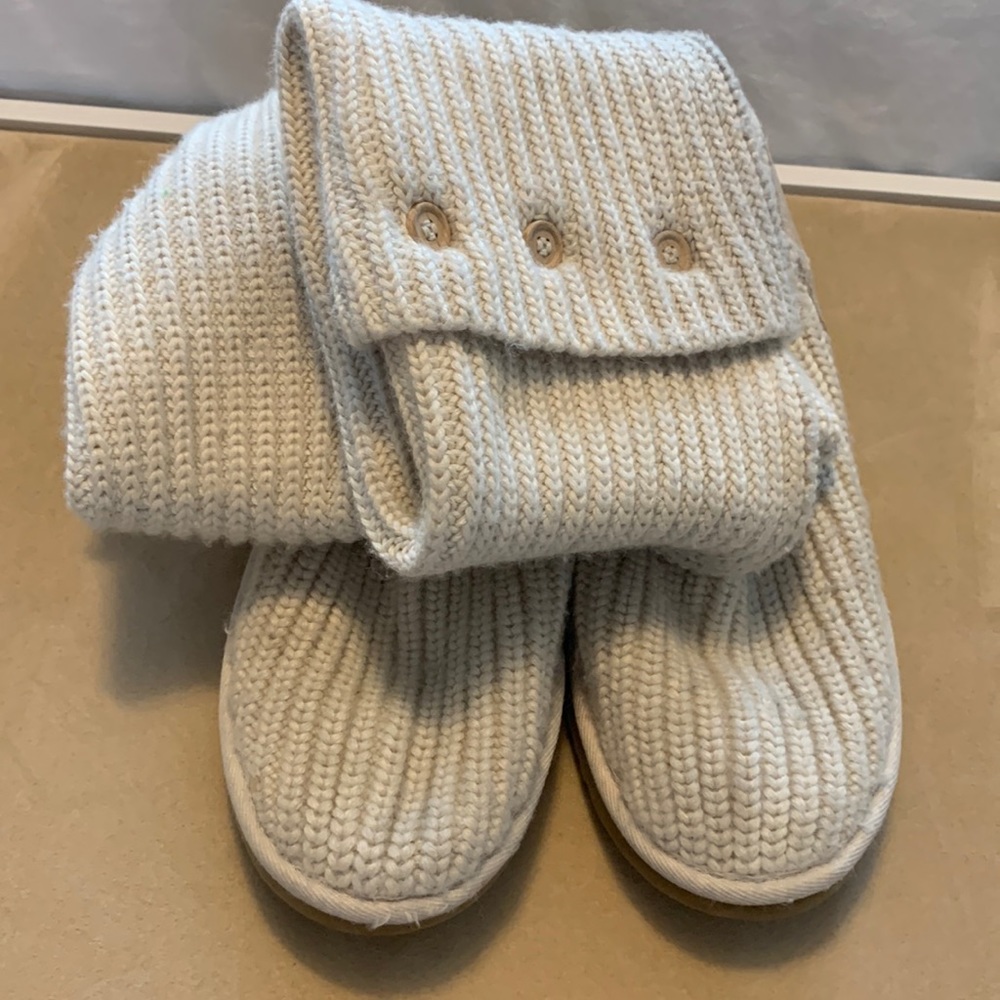 Uggs- cream sweater/button side